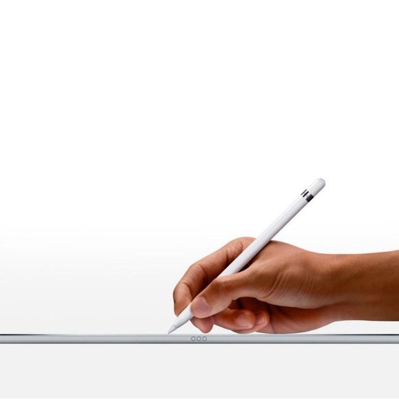 1st generation apple pen ! Brand new only opened and realized it was wrong pen - Picture 2 of 4